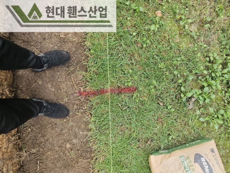 천안휀스 펜스 울타리 - 천안시 목천읍에 있는 작은 초등학교에 경계용 메쉬휀스를 시공한 현장을 소개합니다.