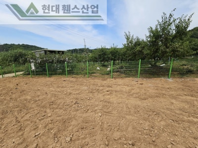 예산휀스 펜스 울타리 - 예산군 덕산면에 위치한 주말 농장 부지에 경계를 나누는 메쉬휀스를 설치한 현장을 소개합니다.