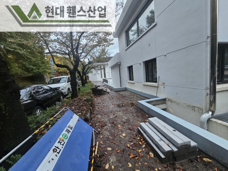 서울휀스 펜스 울타리 - 서울시 성북구에 위치한 수녀원 담장에 추락방지용 민들레 O형휀스를 시공한 현장을 소개합니다. 서울휀스 펜스 울타리 - 서울시 성북구에 위치한 수녀원 담장에 추락방지용 민들레 O형휀스를 시공한 현장을 소개합니다.