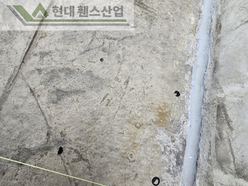 평택휀스 펜스 울타리 - 평택시 팽성읍에 위치한 미군부대 부근 타운 하우스 단지에 메쉬대문과 메쉬휀스를 설치한 현장을 소개합니다. 평택휀스 펜스 울타리 - 평택시 팽성읍에 위치한 미군부대 부근 타운 하우스 단지에 메쉬대문과 메쉬휀스를 설치한 현장을 소개합니다.