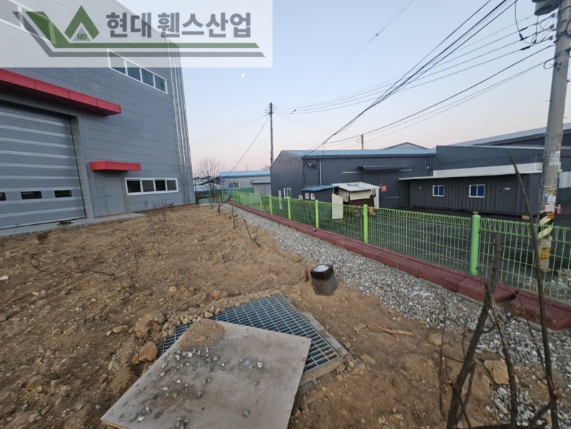 화성휀스 펜스 울타리 -화성시 남양읍에 위치한 공장에 경계용 메쉬휀스를 시공한 현장을 소개합니다.