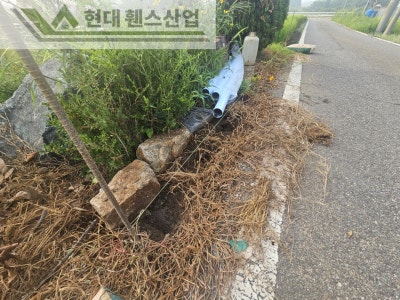 천안휀스 펜스 울타리 - 천안시 동남구에 위치한 작은 시골집 마당에 베이직 휀스를 시공한 현장을 소개합니다.