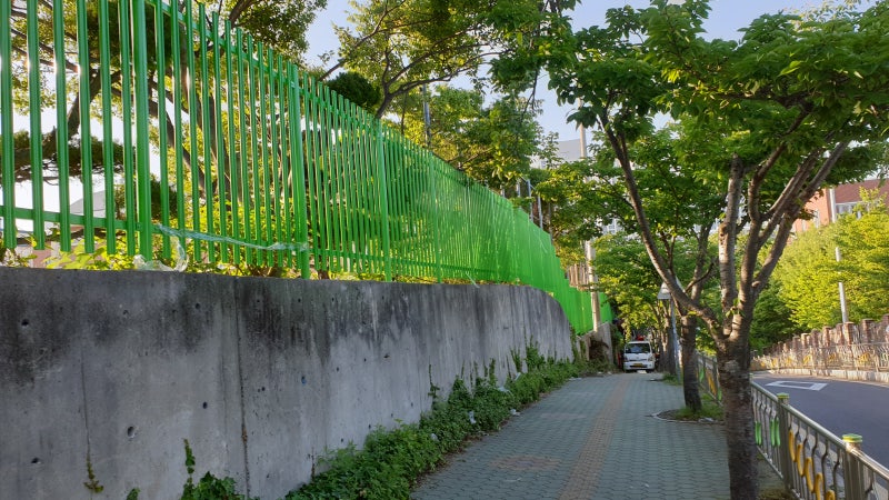 울산휀스ㅡ울산 울타리 울산 대성중 종골창살 휀스시공 울산휀스ㅡ울산 울타리 울산 대성중 종골창살 휀스시공
