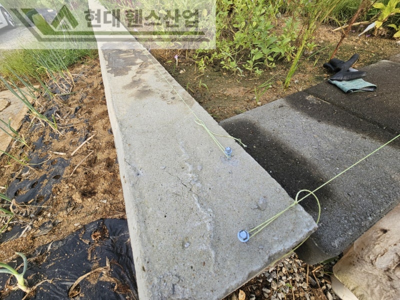 안산휀스 펜스 울타리 - 안산시 단원구 대부도 전원주택 현장에 아름다운 베이직휀스를 설치한 현장을 소개합니다. 안산휀스 펜스 울타리 - 안산시 단원구 대부도 전원주택 현장에 아름다운 베이직휀스를 설치한 현장을 소개합니다.