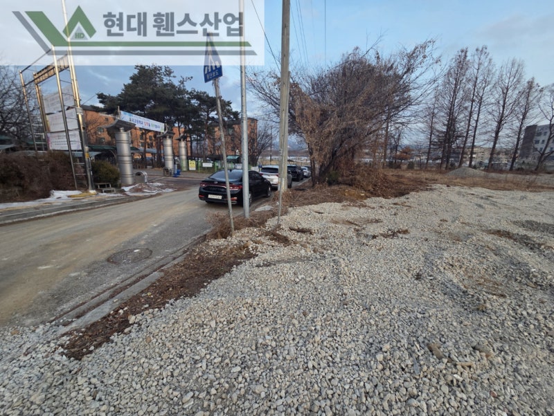 평택휀스 펜스 울타리 - 저번주에 이어 평택 렌터카 회사 부지 경계에 추가로 메쉬휀스를 시공한 현장을 소개합니다. 평택휀스 펜스 울타리 - 저번주에 이어 평택 렌터카 회사 부지 경계에 추가로 메쉬휀스를 시공한 현장을 소개합니다.