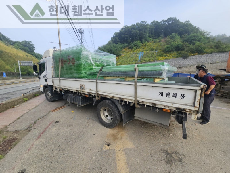 여주휀스 펜스 울타리 - 여주시 우만동에 위치한 연수원 건물 예정지에 메쉬휀스를 설치한 현장을 소개합니다.