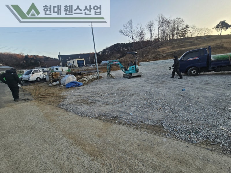 아산휀스 펜스 울타리 - 아산시 영인면에 위치한 나대지에 경계용 메쉬휀스를 시공한 현장을 소개합니다. 아산휀스 펜스 울타리 - 아산시 영인면에 위치한 나대지에 경계용 메쉬휀스를 시공한 현장을 소개합니다.