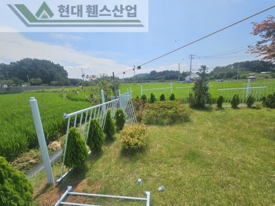천안휀스 펜스 울타리 - 천안시 동남구에 위치한 작은 시골집 마당에 베이직 휀스를 시공한 현장을 소개합니다.