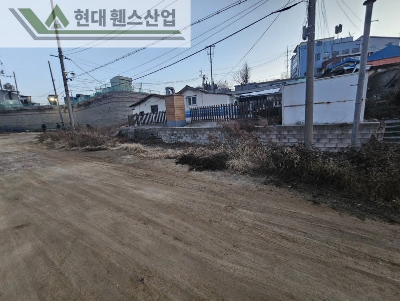 평택휀스 펜스 울타리 - 평택시 청북읍에 위치한 대지 경계에 경계용 메쉬휀스를 시공한 현장을 소개합니다.