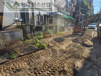 시흥휀스 펜스 울타리 - 시흥시 장현동에 위치한 작은 화단에 경계용 메쉬휀스를 설치한 현장을 소개합니다.
