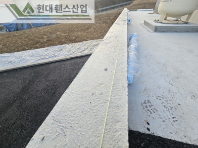 충주휀스 펜스 울타리 - 충주시 교현동에 위치한 주택 경계에 메쉬휀스를 시공한 현장을 소개합니다.