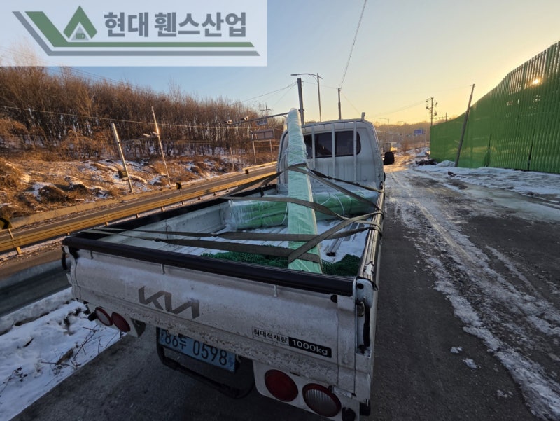아산휀스 펜스 울타리 - 아산시 용화동에 위치한 재활용 공장 경계에 차폐휀스를 시공한 현장을 소개합니다. 아산휀스 펜스 울타리 - 아산시 용화동에 위치한 재활용 공장 경계에 차폐휀스를 시공한 현장을 소개합니다.