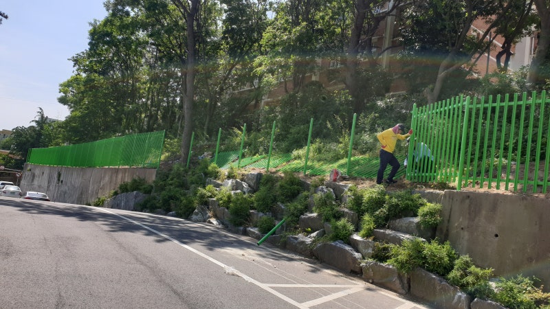 울산휀스ㅡ울산 울타리 울산 대성중 종골창살 휀스시공 울산휀스ㅡ울산 울타리 울산 대성중 종골창살 휀스시공