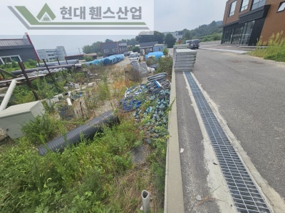 천안휀스 펜스 울타리 - 천안시 서북구에 위치한 신축 카페 건물 경계에 베이직휀스를 시공한 현장을 소개합니다. 천안휀스 펜스 울타리 - 천안시 서북구에 위치한 신축 카페 건물 경계에 베이직휀스를 시공한 현장을 소개합니다.