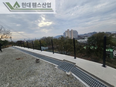 논산휀스 펜스 울타리 - 논산시 양촌면에 위치한 음식점 경계에 추락방지용 베이직 A형휀스를 시공한 현장을 소개합니다.