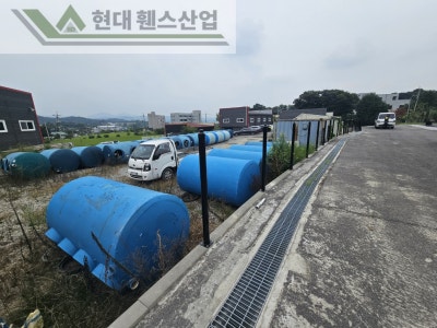 천안휀스 펜스 울타리 - 천안시 서북구에 위치한 신축 카페 건물 경계에 베이직휀스를 시공한 현장을 소개합니다. 천안휀스 펜스 울타리 - 천안시 서북구에 위치한 신축 카페 건물 경계에 베이직휀스를 시공한 현장을 소개합니다.