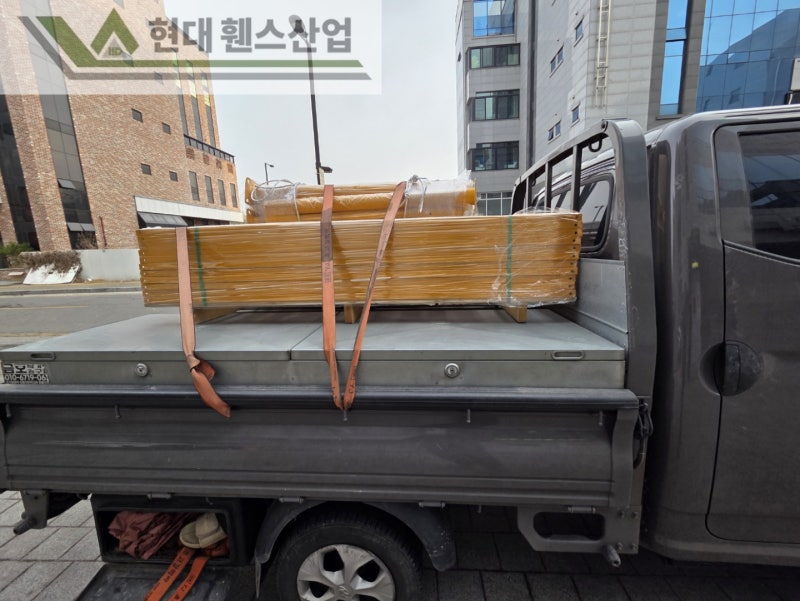 부평휀스 펜스 울타리 - 부평시 삼송동에 위치한 교회 건물 주차장에 경계용 베이직휀스를 시공한 현장을 소개합니다. 부평휀스 펜스 울타리 - 부평시 삼송동에 위치한 교회 건물 주차장에 경계용 베이직휀스를 시공한 현장을 소개합니다.