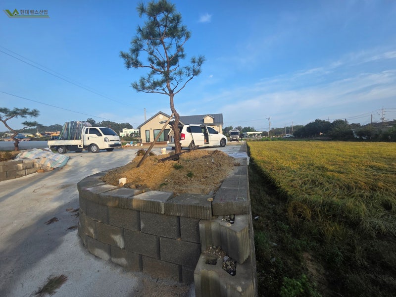용인휀스 처인구 이동읍 전원주택단지 메쉬휀스 기초 매립형 타입 H1500 시공 설치