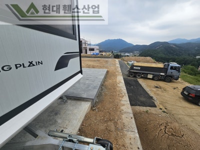 공주휀스 펜스 울타리 - 공주시 유구읍에 위치한 전원주택 예정지 담장에 베이직휀스를 설치한 현장을 소개합니다. 공주휀스 펜스 울타리 - 공주시 유구읍에 위치한 전원주택 예정지 담장에 베이직휀스를 설치한 현장을 소개합니다.