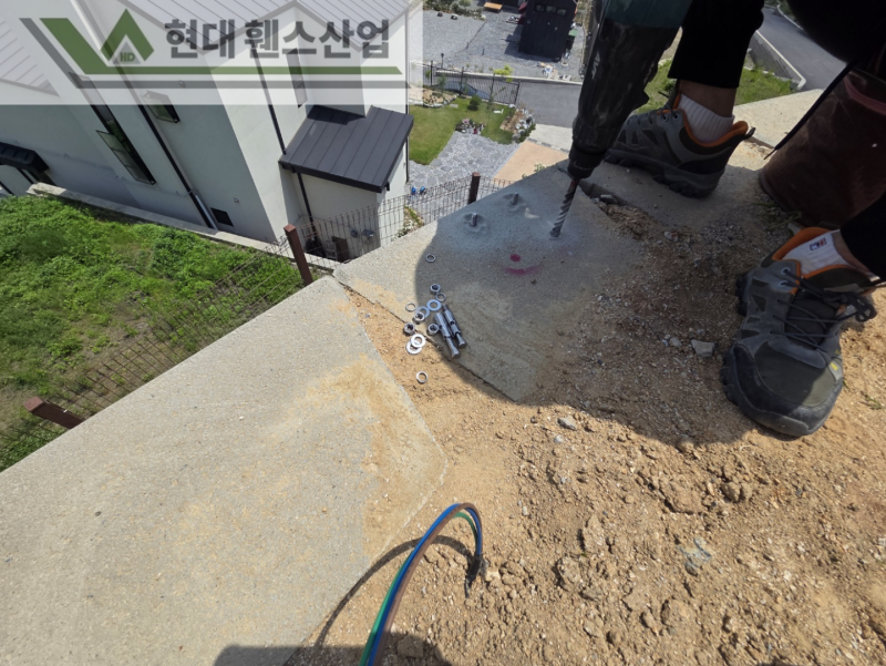 평택휀스 펜스 울타리 - 추락방지 기능과 시각적 아름다움을 모두 가진 베이직A형휀스!!
