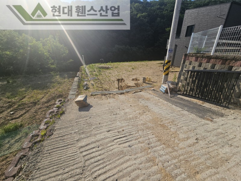 예산휀스 펜스 울타리 - 예산군 덕산면에 위치한 전원주택에 가성비 좋고 아름다운 베이직 휀스를 설치한 현장을 소개합니다.