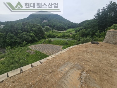 공주휀스 펜스 울타리 - 공주시 유구읍에 위치한 전원주택 예정지 담장에 베이직휀스를 설치한 현장을 소개합니다. 공주휀스 펜스 울타리 - 공주시 유구읍에 위치한 전원주택 예정지 담장에 베이직휀스를 설치한 현장을 소개합니다.