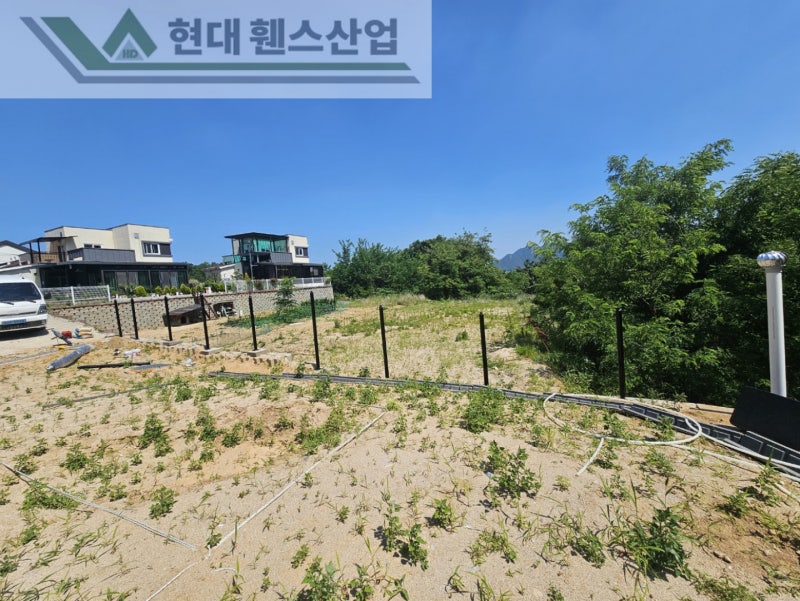 예산휀스 펜스 울타리 - 예산군 덕산면에 위치한 전원주택에 가성비 좋고 아름다운 베이직 휀스를 설치한 현장을 소개합니다.