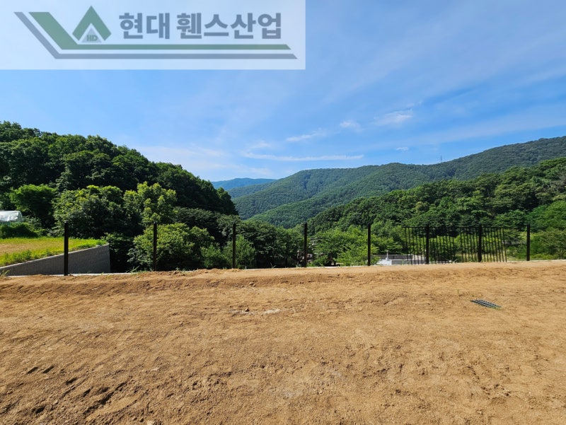 춘천휀스 펜스 울타리 - 춘천시 신북읍에 위치한 전원주택에 가성비 좋은 베이직휀스를 설치한 현장을 소개합니다.