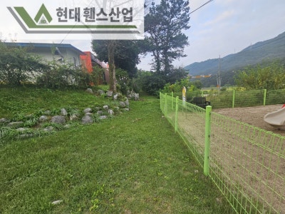 천안휀스 펜스 울타리 - 천안시 목천읍에 있는 작은 초등학교에 경계용 메쉬휀스를 시공한 현장을 소개합니다.