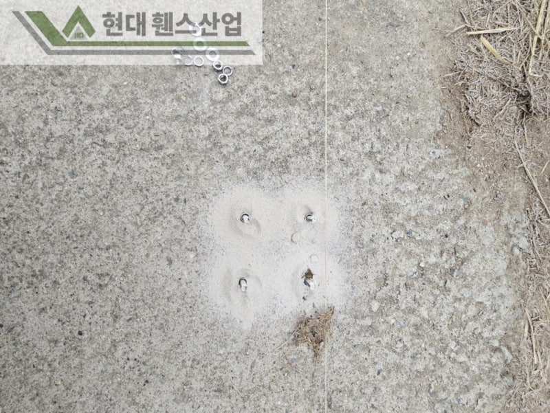 아산휀스 펜스 울타리 - 아산시 온천동에 위치한 전원주택 경계에 베이직A형휀스를 시공한 현장을 소개합니다. 아산휀스 펜스 울타리 - 아산시 온천동에 위치한 전원주택 경계에 베이직A형휀스를 시공한 현장을 소개합니다.