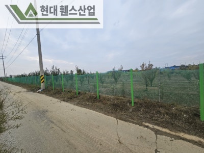 평택휀스 펜스 울타리 - 평택시 지제동 농막 경계에 메쉬휀스를 시공한 현장을 소개합니다. 평택휀스 펜스 울타리 - 평택시 지제동 농막 경계에 메쉬휀스를 시공한 현장을 소개합니다.