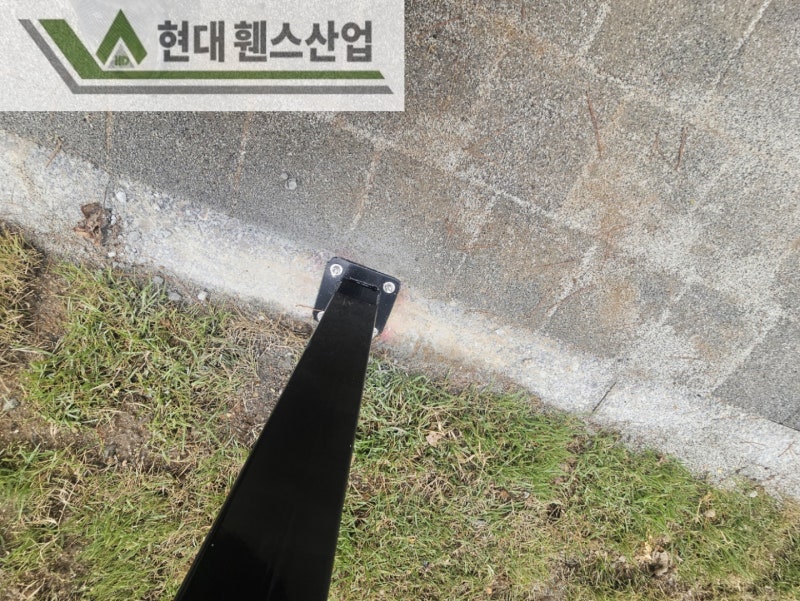 남양주 휀스 펜스 울타리 - 남양주시 진전읍에 위치한 신축 아파트 단지 경계에 베이직 A형휀스를 시공한 현장을 소개합니다.