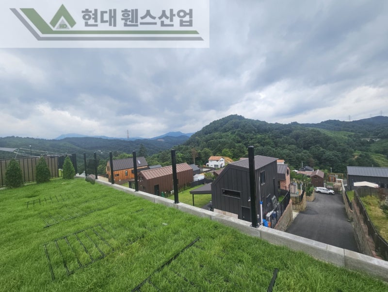 가평휀스 펜스 울타리 - 가평군 전원주택단지에 베이직 A형휀스를 설치한 현장을 소개합니다. 가평휀스 펜스 울타리 - 가평군 전원주택단지에 베이직 A형휀스를 설치한 현장을 소개합니다.