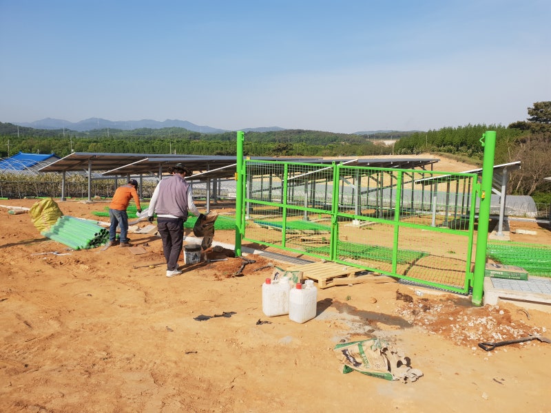 예산휀스ㅡ예산울타리 고덕면 상몽리 태양광휀스 시공 예산휀스ㅡ예산울타리 고덕면 상몽리 태양광휀스 시공