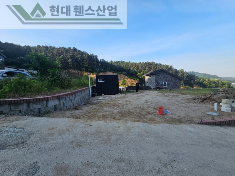 아산휀스 펜스 울타리 - 아산시 선장면에 위치한 경치가 아름다운 전원주택에 베이직휀스를 설치한 현장을 소개합니다. 아산휀스 펜스 울타리 - 아산시 선장면에 위치한 경치가 아름다운 전원주택에 베이직휀스를 설치한 현장을 소개합니다.