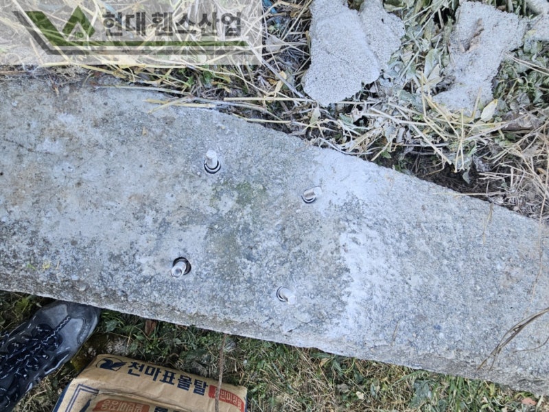 천안휀스 펜스 울타리 - 천안시 동남구에 위치한 전원주택에 디자인창살형 휀스를 시공한 현장을 소개합니다. 천안휀스 펜스 울타리 - 천안시 동남구에 위치한 전원주택에 디자인창살형 휀스를 시공한 현장을 소개합니다.