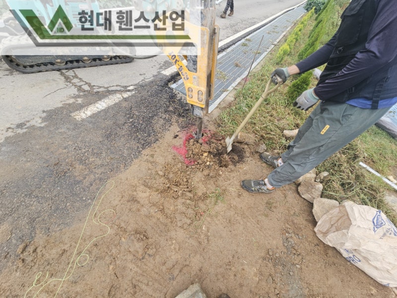 강화휀스 펜스 울타리 - 강화도에 위치한 전원주택 경계에 메쉬휀스를 시공한 현장을 소개합니다. 강화휀스 펜스 울타리 - 강화도에 위치한 전원주택 경계에 메쉬휀스를 시공한 현장을 소개합니다.
