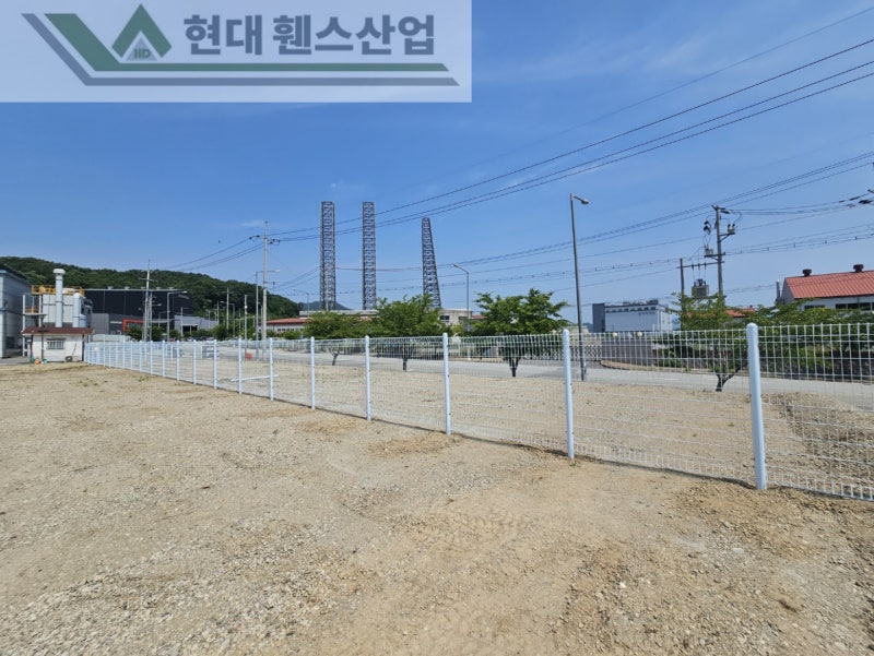 천안휀스 펜스 울타리 - 천안시 동남구에 위치한 산업단지 부지에 경계용 메쉬휀스를 설치한 현장을 소개합니다. 천안휀스 펜스 울타리 - 천안시 동남구에 위치한 산업단지 부지에 경계용 메쉬휀스를 설치한 현장을 소개합니다.