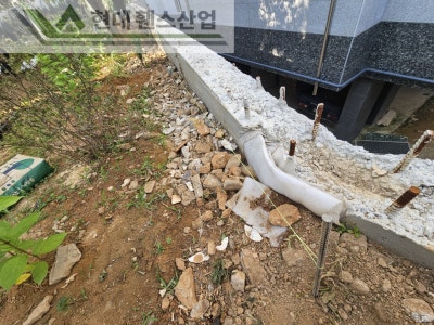 천안휀스 펜스 울타리 - 천안시 성환읍에 위치한 작은 텃밭에 반려견 보호용 메쉬휀스를 설치한 현장을 소개합니다. 천안휀스 펜스 울타리 - 천안시 성환읍에 위치한 작은 텃밭에 반려견 보호용 메쉬휀스를 설치한 현장을 소개합니다.