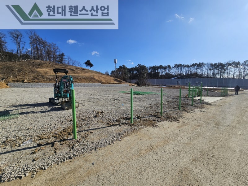 아산휀스 펜스 울타리 - 아산시 영인면에 위치한 나대지에 경계용 메쉬휀스를 시공한 현장을 소개합니다. 아산휀스 펜스 울타리 - 아산시 영인면에 위치한 나대지에 경계용 메쉬휀스를 시공한 현장을 소개합니다.