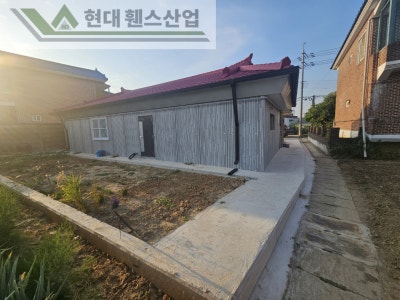 천안휀스 펜스 울타리 - 천안시 성환읍에 위치한 시골 마을 주택에 경계용 메쉬휀스를 설치한 현장을 소개합니다. 천안휀스 펜스 울타리 - 천안시 성환읍에 위치한 시골 마을 주택에 경계용 메쉬휀스를 설치한 현장을 소개합니다.