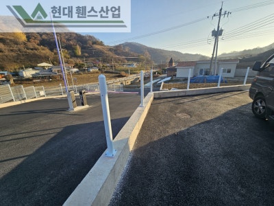 충주휀스 펜스 울타리 - 충주시 교현동에 위치한 주택 경계에 메쉬휀스를 시공한 현장을 소개합니다.