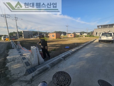 화성휀스 펜스 울타리 - 화성시 전곡항 부근 펜션단지에 경계용 메쉬휀스를 설치한 현장을 소개합니다. 화성휀스 펜스 울타리 - 화성시 전곡항 부근 펜션단지에 경계용 메쉬휀스를 설치한 현장을 소개합니다.