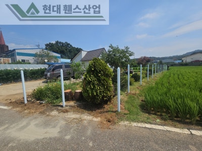 천안휀스 펜스 울타리 - 천안시 동남구에 위치한 작은 시골집 마당에 베이직 휀스를 시공한 현장을 소개합니다.