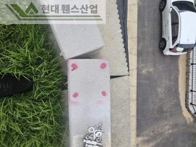 가평휀스 펜스 울타리 - 가평군 전원주택단지에 베이직 A형휀스를 설치한 현장을 소개합니다. 가평휀스 펜스 울타리 - 가평군 전원주택단지에 베이직 A형휀스를 설치한 현장을 소개합니다.