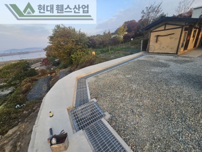 논산휀스 펜스 울타리 - 논산시 양촌면에 위치한 음식점 경계에 추락방지용 베이직 A형휀스를 시공한 현장을 소개합니다.
