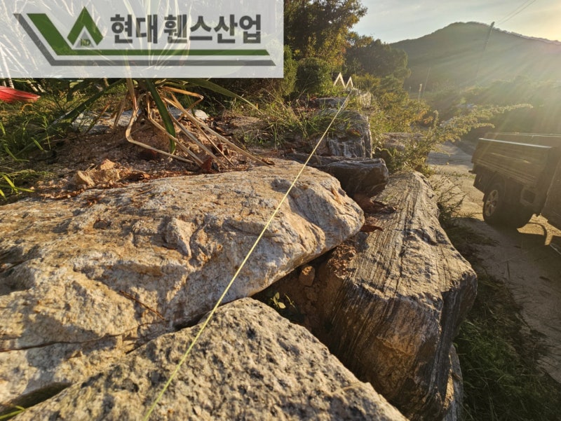 천안 휀스 펜스 울타리 - 천안시 신부동에 위치한 작은 전원주택 경계에 베이직 A형휀스를 시공한 현장을 소개합니다.
