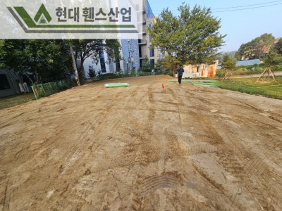 오산휀스 펜스 울타리 - 오산시 초평동에 위치한 나대지 경계에 메쉬휀스를 시공한 현장을 소개합니다.