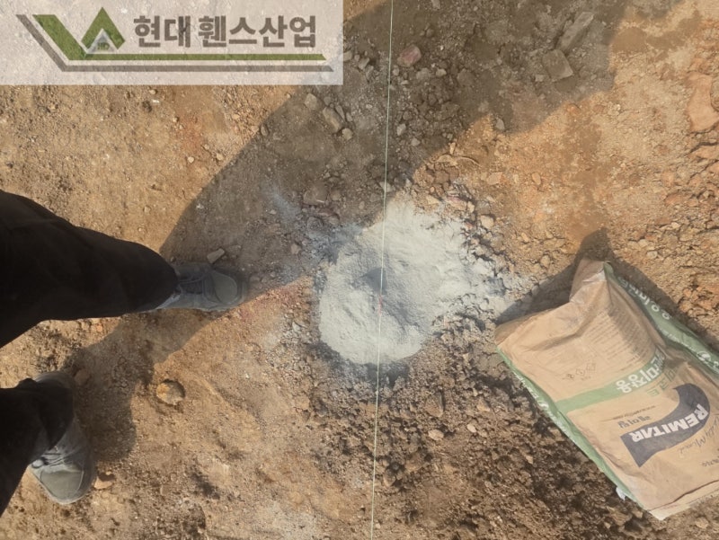 성환휀스 펜스 울타리 - 천안시 성환읍에 위치한 나대지에 경계를 위한 메쉬휀스를 시공한 현장을 소개합니다.