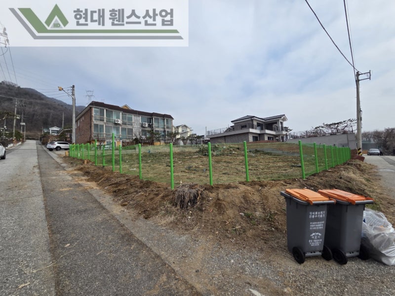 아산휀스 펜스 울타리 - 아산시 모종동에 위치한 작은 전원주택마을 내에 위치한 작은 밭에 출입방지용 메쉬휀스를 시공한 현장을 소개합니다. 아산휀스 펜스 울타리 - 아산시 모종동에 위치한 작은 전원주택마을 내에 위치한 작은 밭에 출입방지용 메쉬휀스를 시공한 현장을 소개합니다.